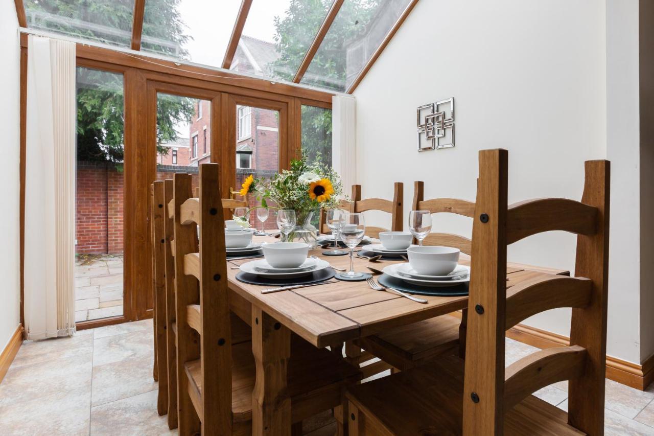 Albert - 5 Bedrooms Sleeps 11 Parking Wi-Fi Contractors Preston  Exterior foto