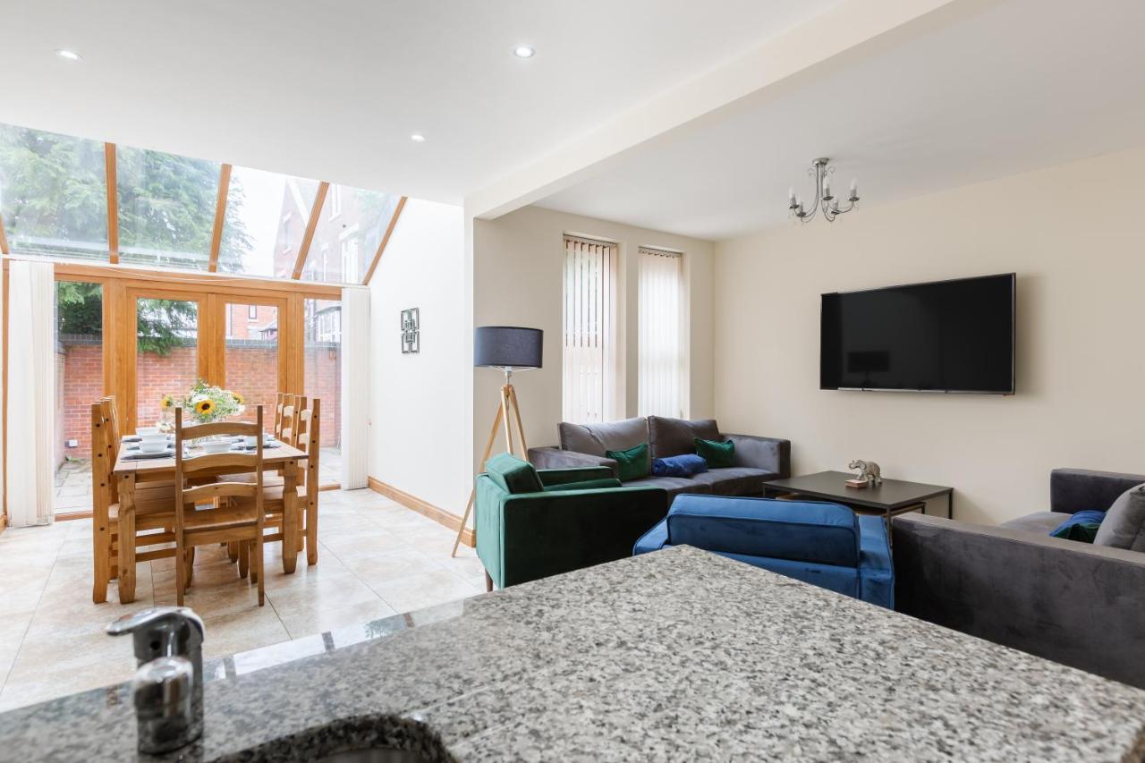 Albert - 5 Bedrooms Sleeps 11 Parking Wi-Fi Contractors Preston  Exterior foto